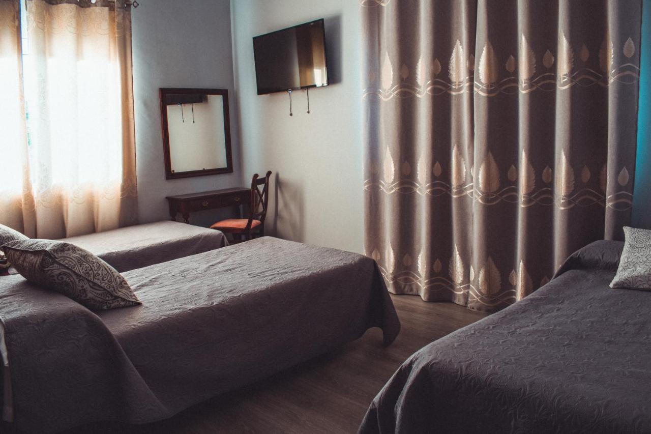 La Morona Hotel โมรอน เด ลา ฟรอนเตรา ภายนอก รูปภาพ